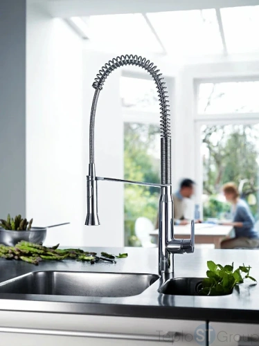 Смеситель для кухонной мойки Grohe K7 31379000 профессиональный - купить оптом у дилера TeploSTGroup по всей России ✅ ☎ 8 (800) 600-96-13 фото 2